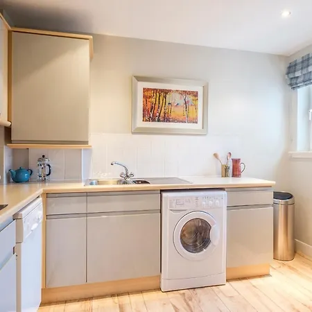 Apartment The Botanist Old Town 2 Bedroom Lift Parking