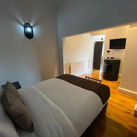 Otel No6 West Coates Edinburgh