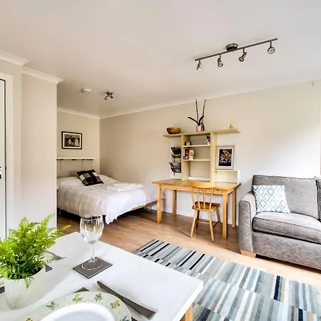 Stunning Studio Dean Village, Parking Appartamento Edimburgo