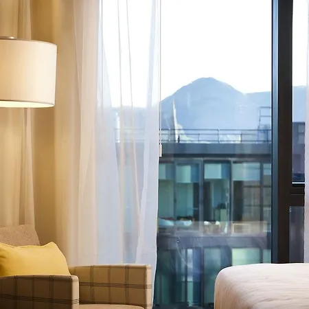 By Marriott 4* Edinburgh