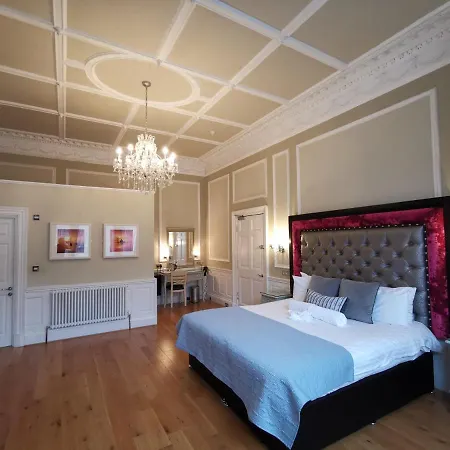 The Haymarket Lairg Konukevi