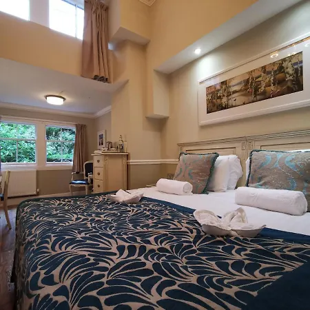 The Haymarket Lairg Konukevi Edinburgh