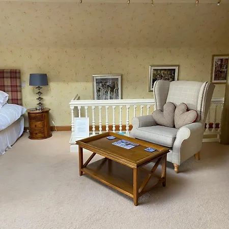 Bed & Breakfast Claremont House