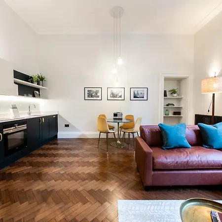 Linton Collection - 28 North Bridge * Εδιμβούργο