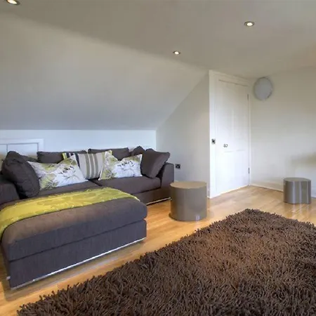 Clarendon Luxury Apartmán