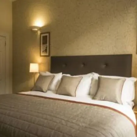 Fountain Court - Royal Garden Lägenhetshotell 4*