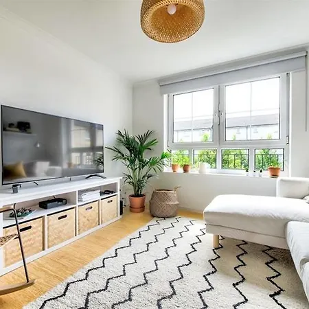 Chic Modern In Leith * 爱丁堡