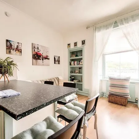 Guestready - Cosy 5 Minutes From Waverley! * Edinburgh