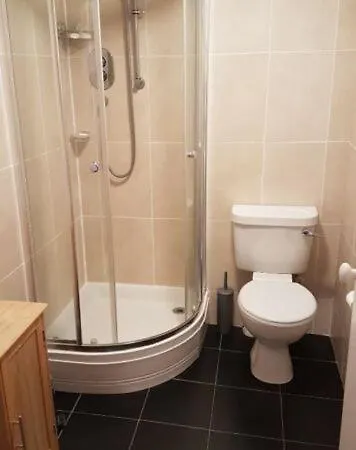 Beautiful King In Leith Walk