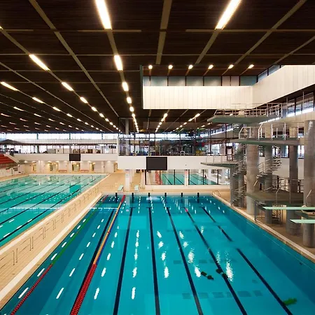 Apartment Bright And Modern Causewayside