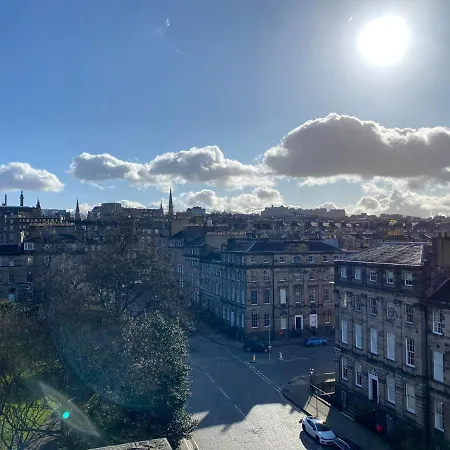 Διαμέρισμα New Town With Castle View *