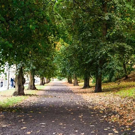 Cosy Haven With Free Wifi And Ps3 - Half A Mile From Holyrood Palace And Arthur Seat! شقة *