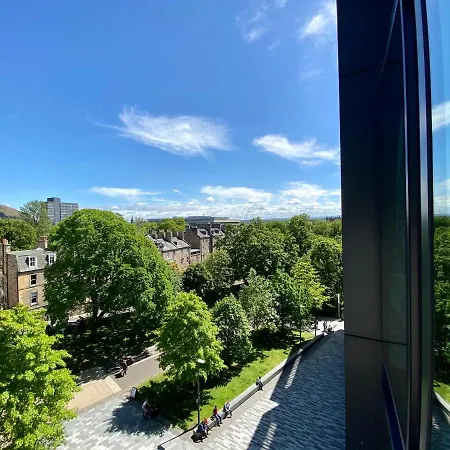 Aparthotel Quartermile Serviced *