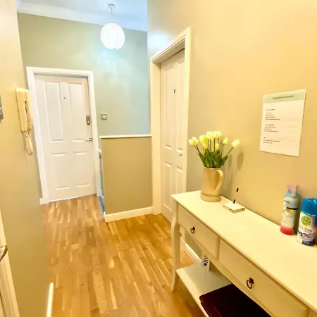 Advocates Apartment *