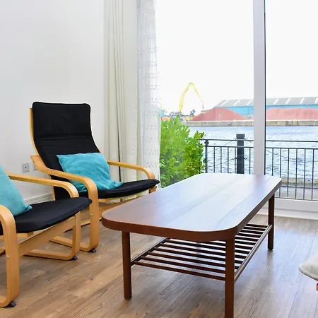 Stevedore Place - 3br Waterfront Townhouse In Trendy The Shore