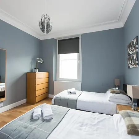 Castle Apt, Modern, エディンバラ