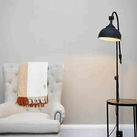Joivy Modern In Stockbridge * Edinburgh