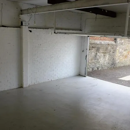 Stylish New Town Property: With Secure Off Street Parking Apartment Edinburgh