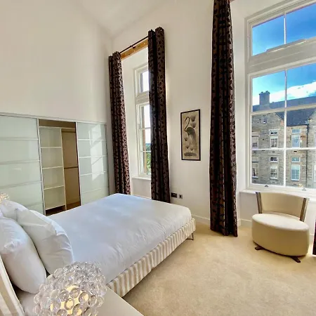 Quartermile Serviced Aparthotel *