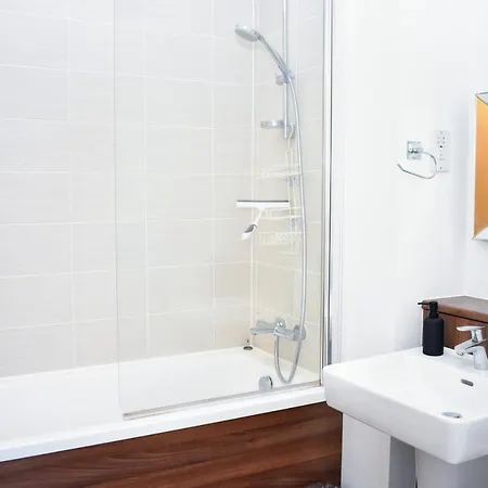 Stevedore Place - 3br Waterfront Townhouse In Trendy The Shore Tatil Evi Edinburgh