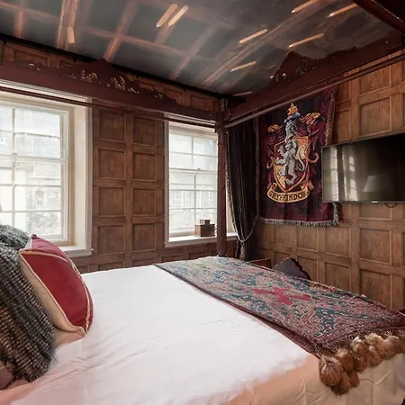 Canongate Luxury Homestay Edinburgh