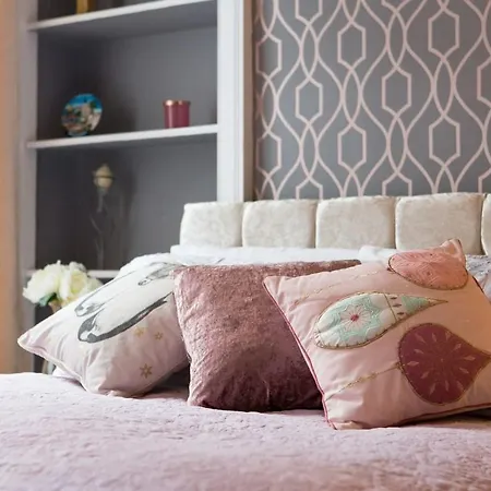 Stunning 2-bed In Daire