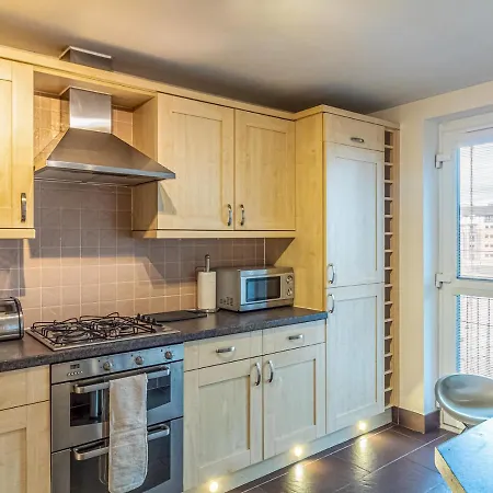 Διαμέρισμα Pass The Keys Modern & Roomy Apt With Great Viewsfree Parking!