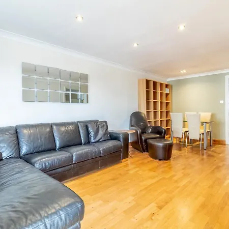 Pass The Keys Modern & Roomy Apt With Great Viewsfree Parking! * Εδιμβούργο