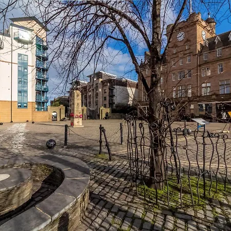 Pass The Keys Modern & Roomy Apt With Great Viewsfree Parking! Διαμέρισμα