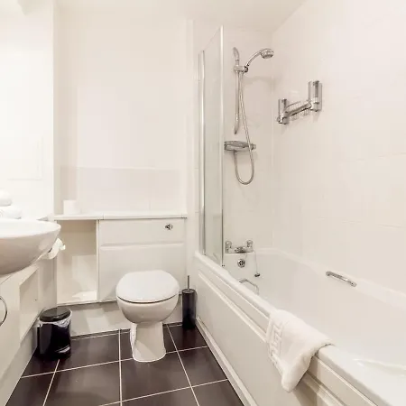 Pass The Keys Modern & Roomy Apt With Great Viewsfree Parking! * Εδιμβούργο