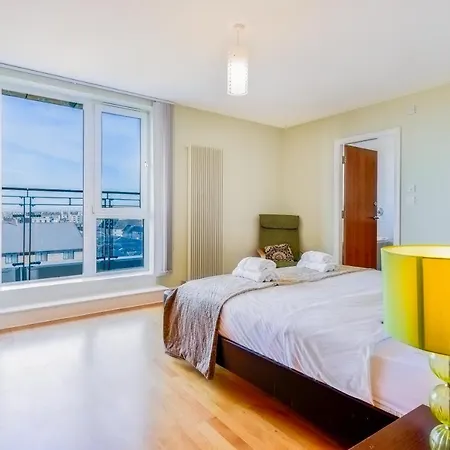 Britannia Penthouse * エディンバラ