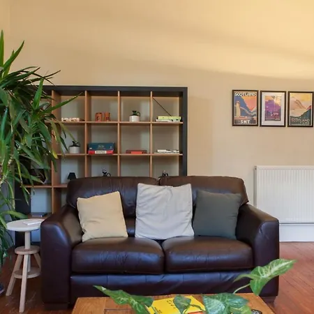 Amazing 4 Bedroom Just Off The Meadows Appartement Edinburgh