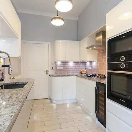 Appartement Beautifully Modernised New Town *