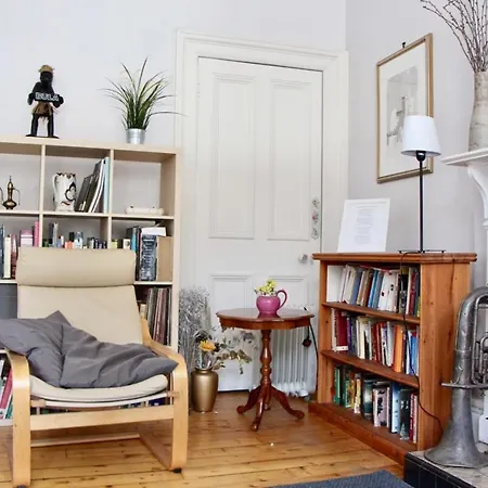 Classic Flat In The Heart Of Morningside Appartement