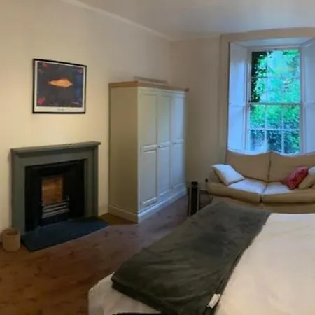 Apartment Spacious New Town Flat- City Centre Edinburgh