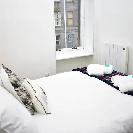 Blackwood Crescent - Traditional 2br Tenement Flat Next To Summerhall Apartment Edinburgh