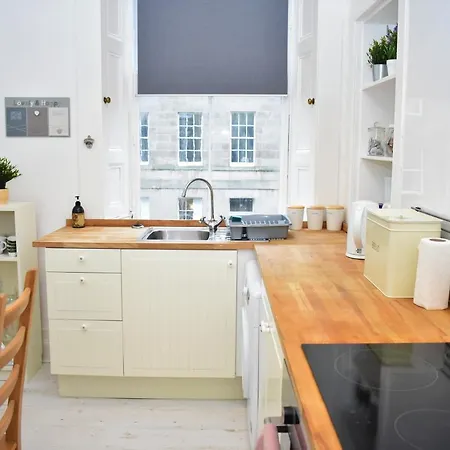 Apartment Blackwood Crescent - Traditional 2br Tenement Flat Next To Summerhall