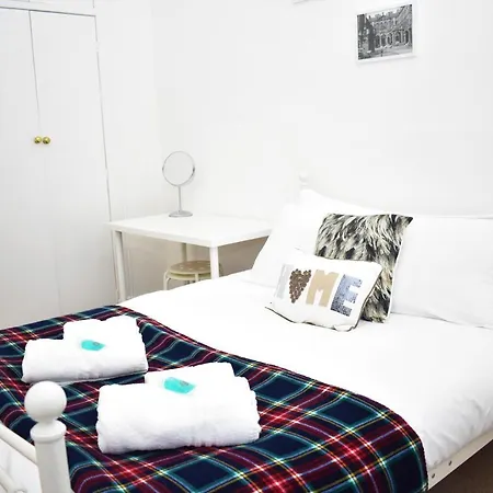 Blackwood Crescent - Traditional 2br Tenement Flat Next To Summerhall *