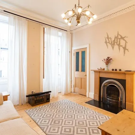 Large & Bright 2bd Flat In شقة *