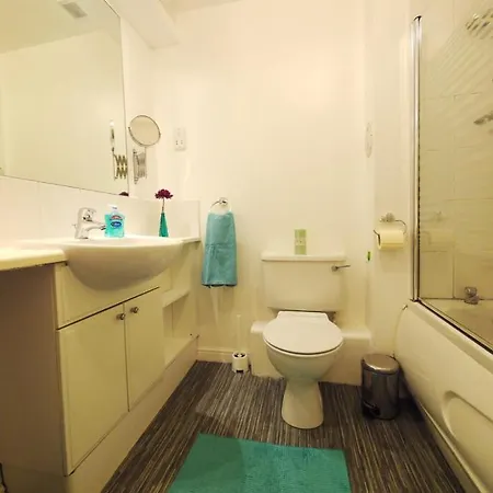 Central Elegant 2 Bed
