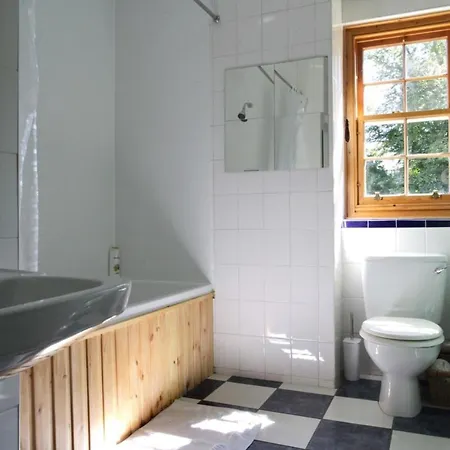 Grand New Town 2 Bedroom In דירה *