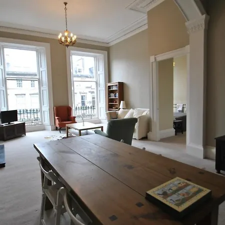 Grand New Town 2 Bedroom In דירה