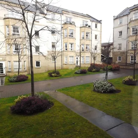 Central Elegant 2 Bed Appartement