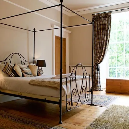 Apartment Enormous Luxury 4 Bedroom *