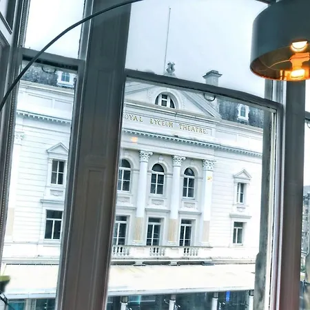 Cozy 2 Bedroom At Heart Of The