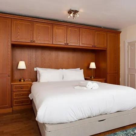 Luxury Morningside With Patio *
