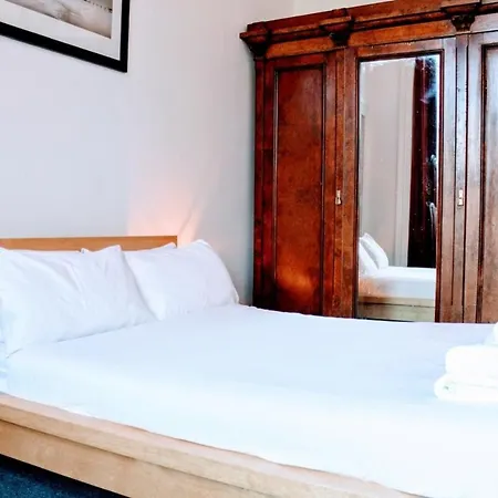 Traditional Oer The Meadows *