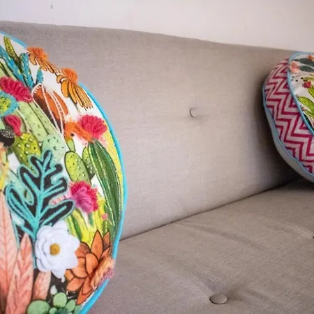 Beautifully Modernised New Town Appartement