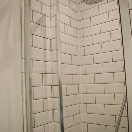 Charming City Centre Flat Sleeps 4 Apartment Edinburgh