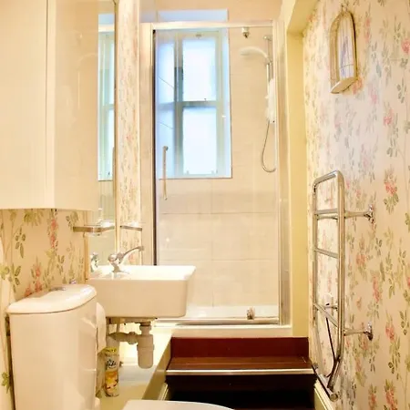 Apartament Period On Castle Street Edynburg